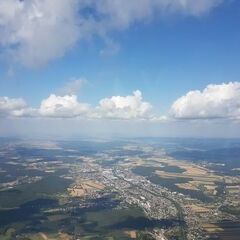 Flugwegposition um 14:25:37: Aufgenommen in der Nähe von Gemeinde Gloggnitz, Gloggnitz, Österreich in 1570 Meter
